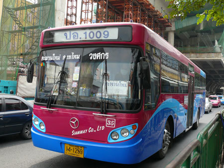 Bus1009 Saphan Mai 1