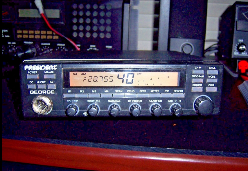 DELTA M2 BLACK CHROME AMPLIFIED DYNAMIC POWER BASE 6 Pin Ranger Radio CB HAM MIC