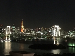 東京タワーとレインボーブリッジ夜景