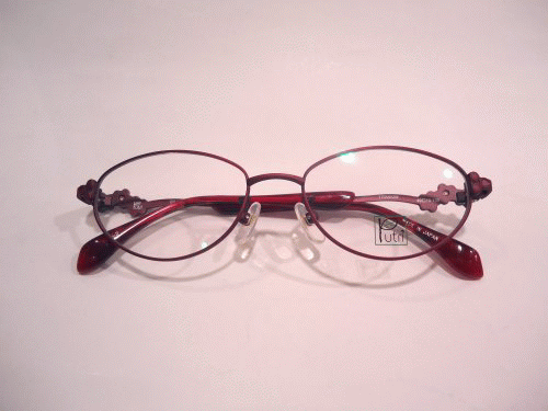 Putri(ﾌﾟﾄｩﾘ)新作のご紹介!! - 国家資格 1級眼鏡作製技能士・認定補聴器技能者が在籍しているメガネのマトバ つかしん店です。